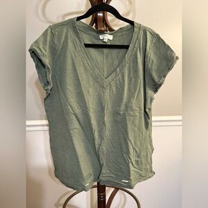 Umgee Olive V-Neck Short Sleeve Tee